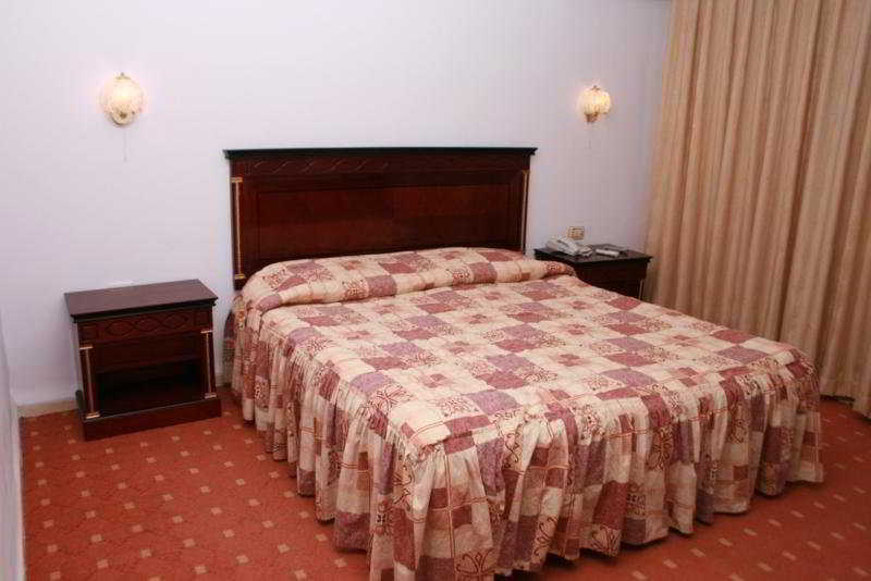 Gardens Hotel Amman Luaran gambar